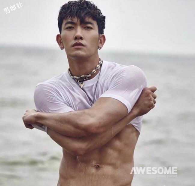 看点∣帅气空少被“壁.咚”,肌肉天菜小狼狗攻气满满! - 51虹马 看点∣帅气空少被“壁.咚”,肌肉天菜小狼狗攻气满满! - 51虹马