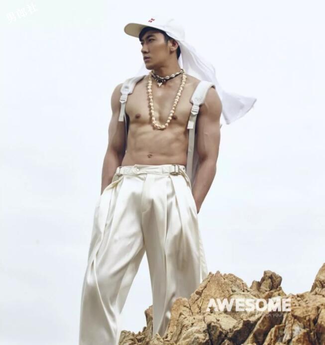 看点∣帅气空少被“壁.咚”，肌肉天菜小狼狗攻气满满！ - 51虹马