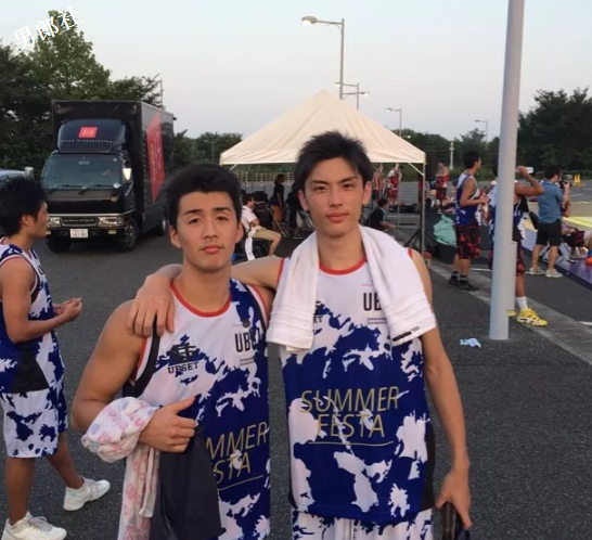 校篮球队体育生被曝曾下海拍片,黑历史被扒 - 51虹马 校篮球队体育生被曝曾下海拍片,黑历史被扒 - 51虹马