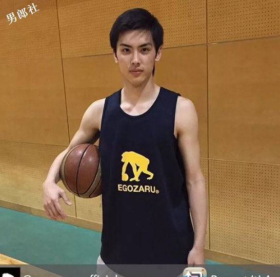 校篮球队体育生被曝曾下海拍片，黑历史被扒 - 51虹马