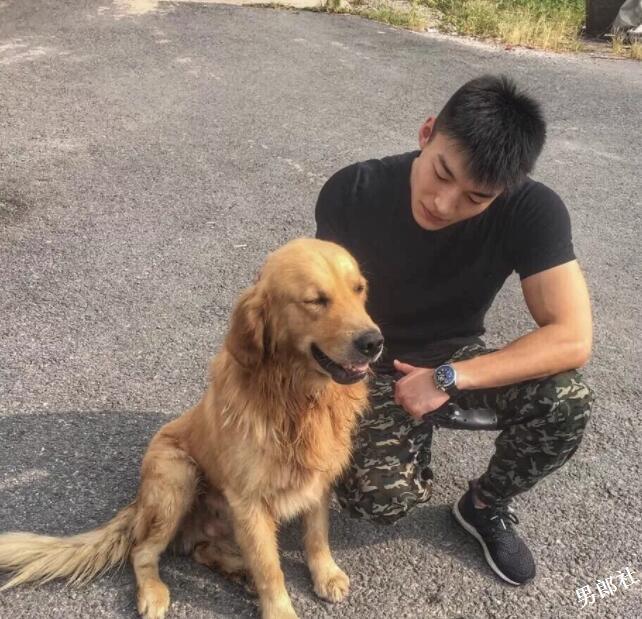 看点∣被按住堵嘴又掀衣！健身筋肉小狼狗，颜值能打身材扛造！ - 51虹马