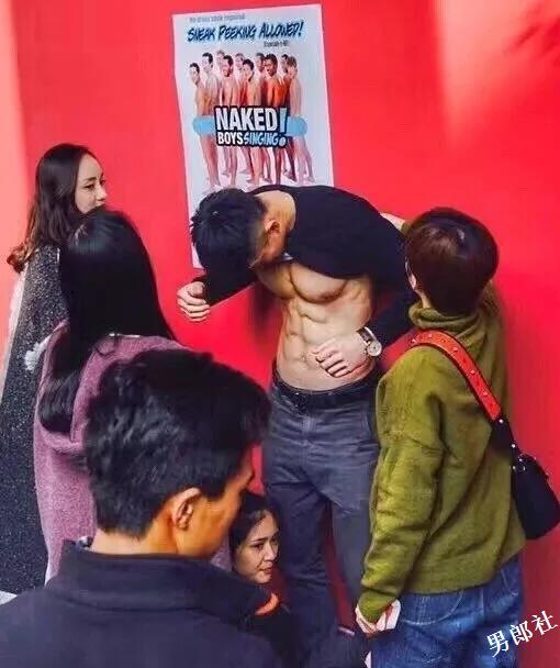 看点∣被按住堵嘴又掀衣!健身筋肉小狼狗,颜值能打身材扛造! - 51虹马 看点∣被按住堵嘴又掀衣!健身筋肉小狼狗,颜值能打身材扛造! - 51虹马