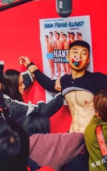 看点∣被按住堵嘴又掀衣!健身筋肉小狼狗,颜值能打身材扛造! - 51虹马 看点∣被按住堵嘴又掀衣!健身筋肉小狼狗,颜值能打身材扛造! - 51虹马