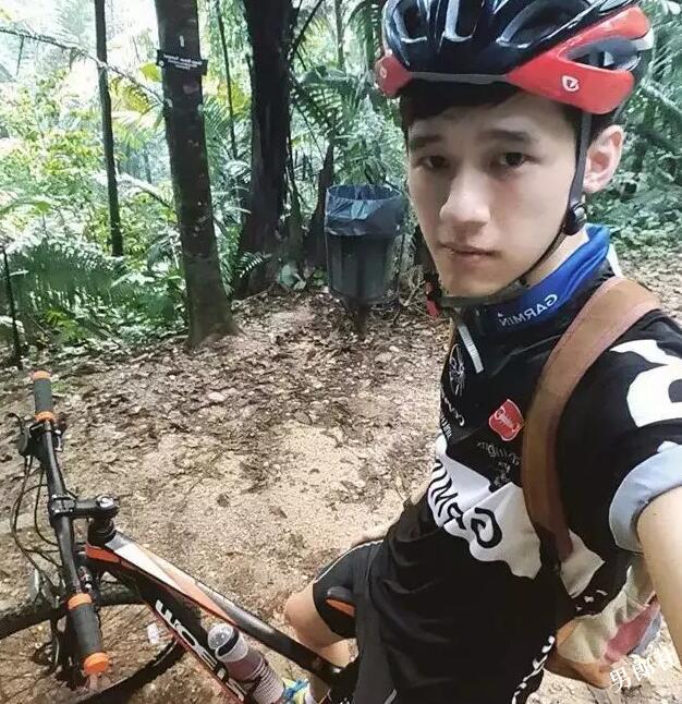 野性小狼狗撞脸昊然老公？泳池边小泳裤藏凶器？-51虹马