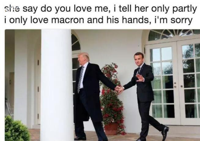 法国总统马克龙躺黑人肌肉小伙怀里拍照被疑是Gay - 51虹马