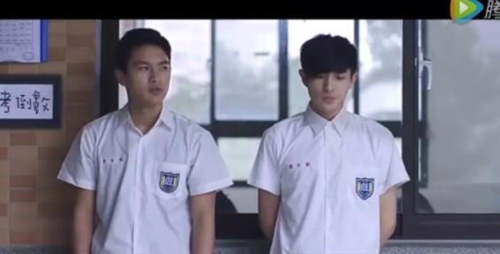 他被自己暗恋的同学，压的无法动弹（颜值很高）-51虹马