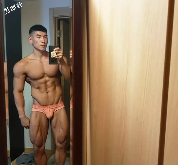 樊野换口味找了个肌肉忠犬男友？拍片全漏版！ - 51虹马
