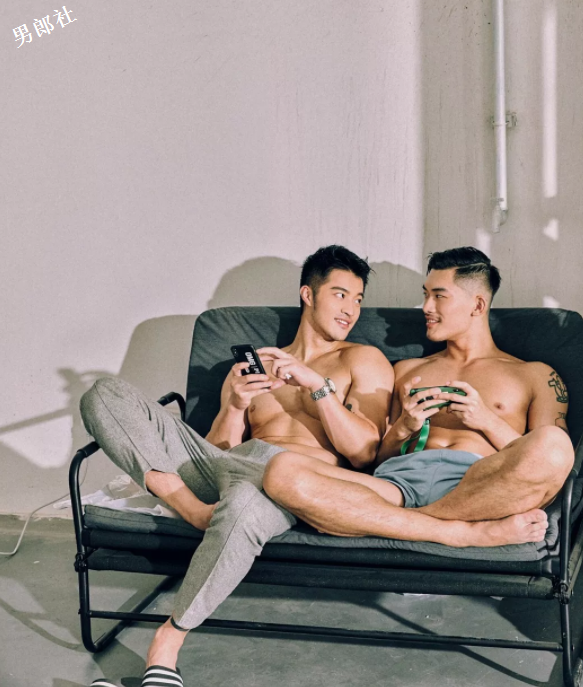 樊野换口味找了个肌肉忠犬男友？拍片全漏版！ - 51虹马