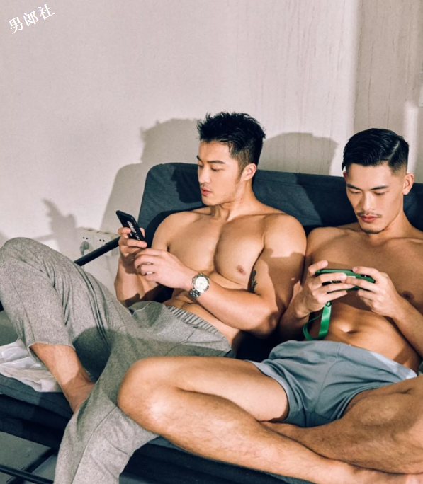 樊野换口味找了个肌肉忠犬男友？拍片全漏版！ - 51虹马