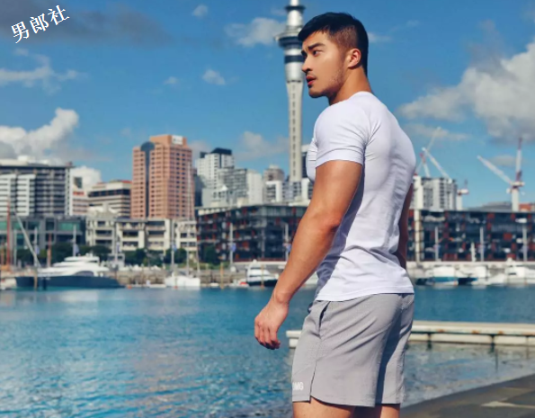 樊野换口味找了个肌肉忠犬男友？拍片全漏版！ - 51虹马