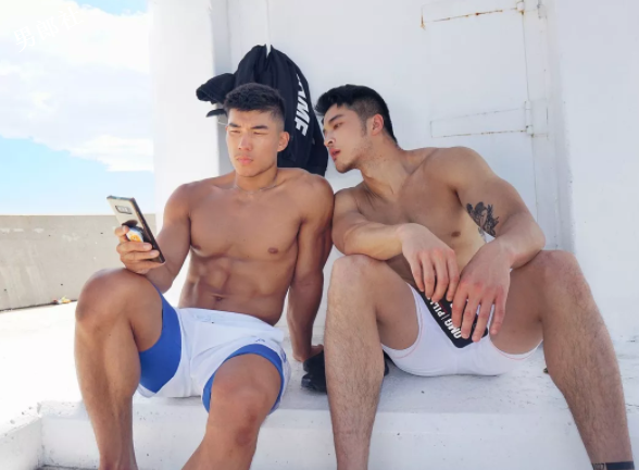 樊野换口味找了个肌肉忠犬男友？拍片全漏版！ - 51虹马