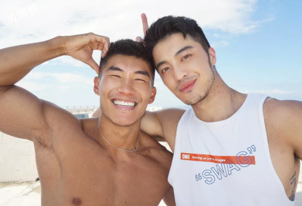 樊野换口味找了个肌肉忠犬男友？拍片全漏版！ - 51虹马