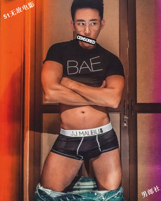 嗜泳裤如命的筋肉模特超性感！盯档猫网友都说他尺寸良心！ - 51虹马