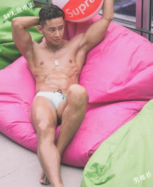 嗜泳裤如命的筋肉模特超性感！盯档猫网友都说他尺寸良心！ - 51虹马