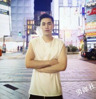 大长腿正装男，脱光后更有型 - 51虹马