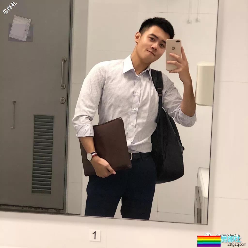 看点∣民航正装制服小奶狗鲜嫩萌帅,脫掉正装这么有料? - 51虹马 看点∣民航正装制服小奶狗鲜嫩萌帅,脫掉正装这么有料? - 51虹马