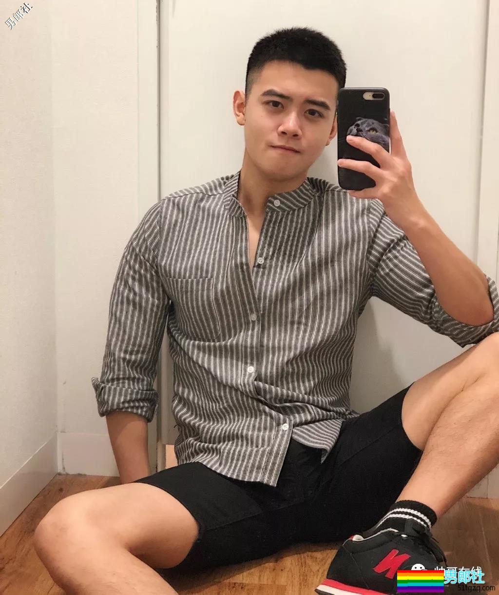 看点∣民航正装制服小奶狗鲜嫩萌帅，脫掉正装这么有料？ - 51虹马