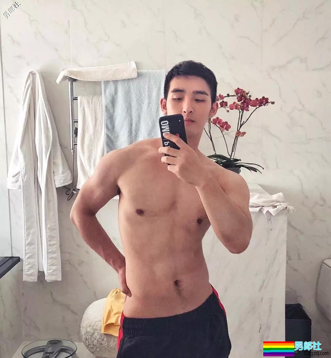 这么正点的标致小哥哥,男票最佳人选!-51虹马