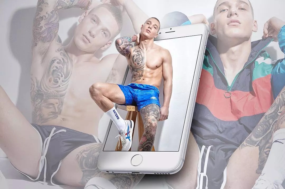 舔屏，你们一直要我交出的封面... - 51虹马