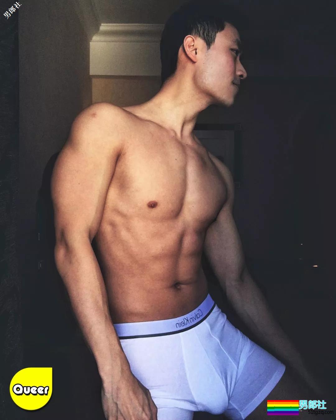 “藏雷”巨茄空少走红！健身房凸成这样我真的超可以！ - 51虹马