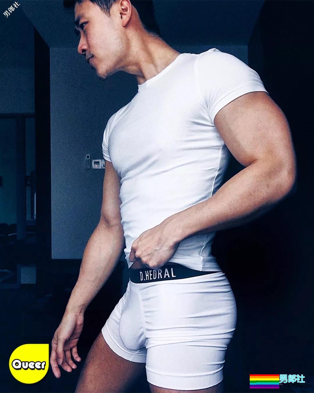 “藏雷”巨茄空少走红！健身房凸成这样我真的超可以！ - 51虹马