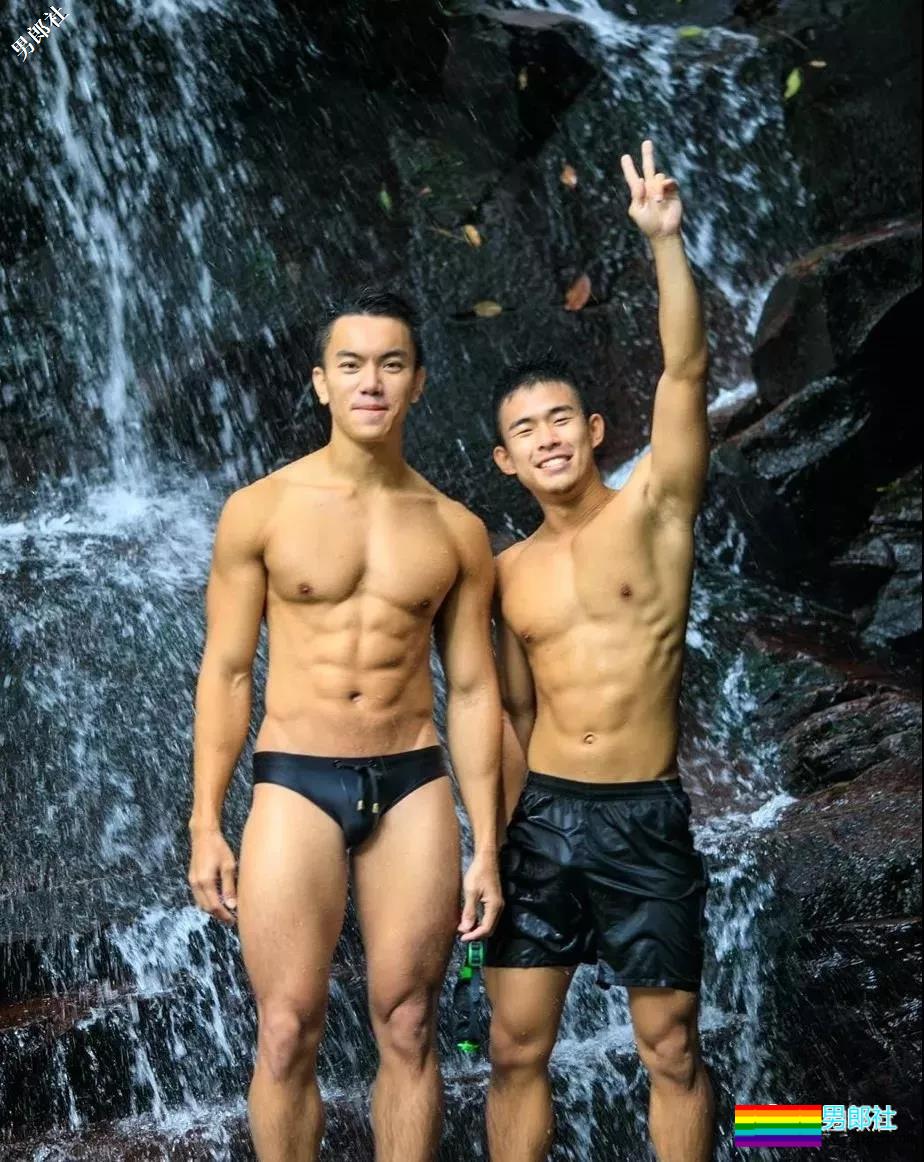 带着一群肌肉男去深山老林里，啪啪啪，，拍照。。 - 51虹马