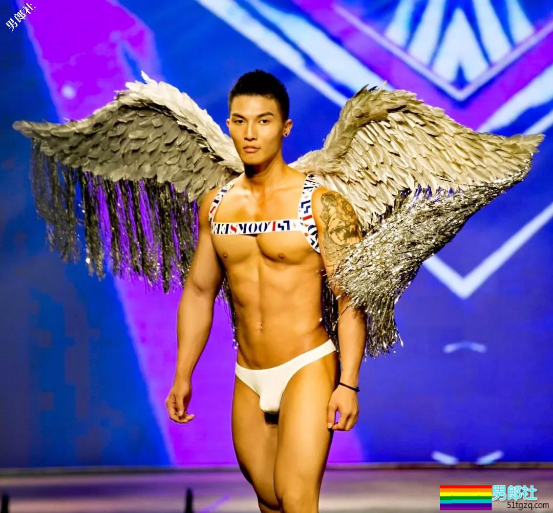 男色盛宴：2018中国男士内衣秀，鲜肉大叔肌肉丁字……（文末福利视频） - 51虹马