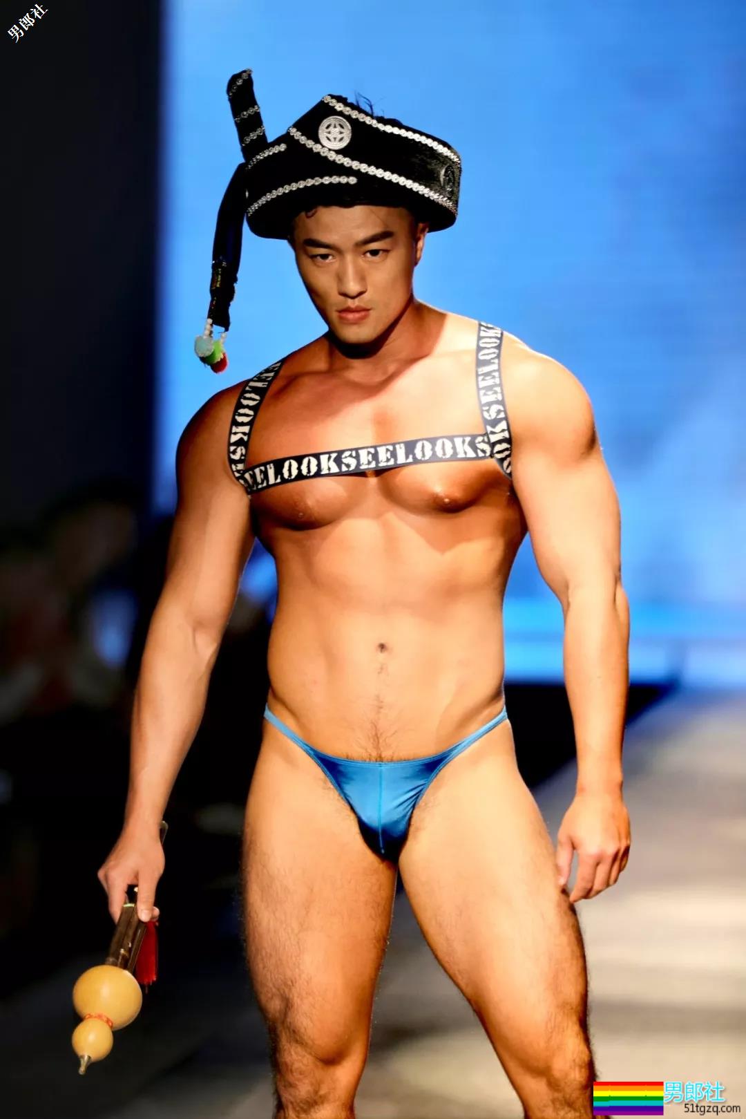 男色盛宴：2018中国男士内衣秀，鲜肉大叔肌肉丁字……（文末福利视频） - 51虹马