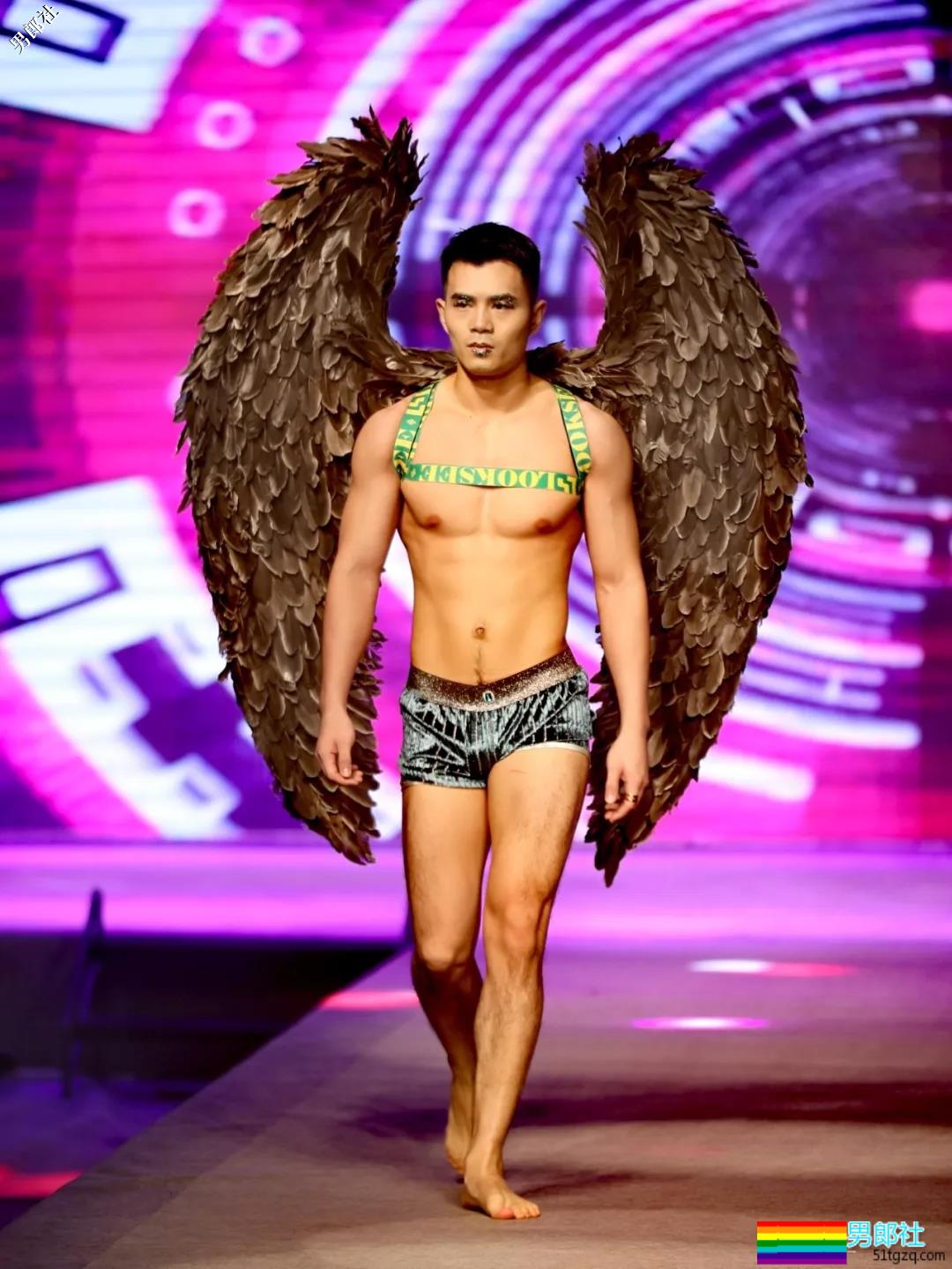 男色盛宴：2018中国男士内衣秀，鲜肉大叔肌肉丁字……（文末福利视频） - 51虹马
