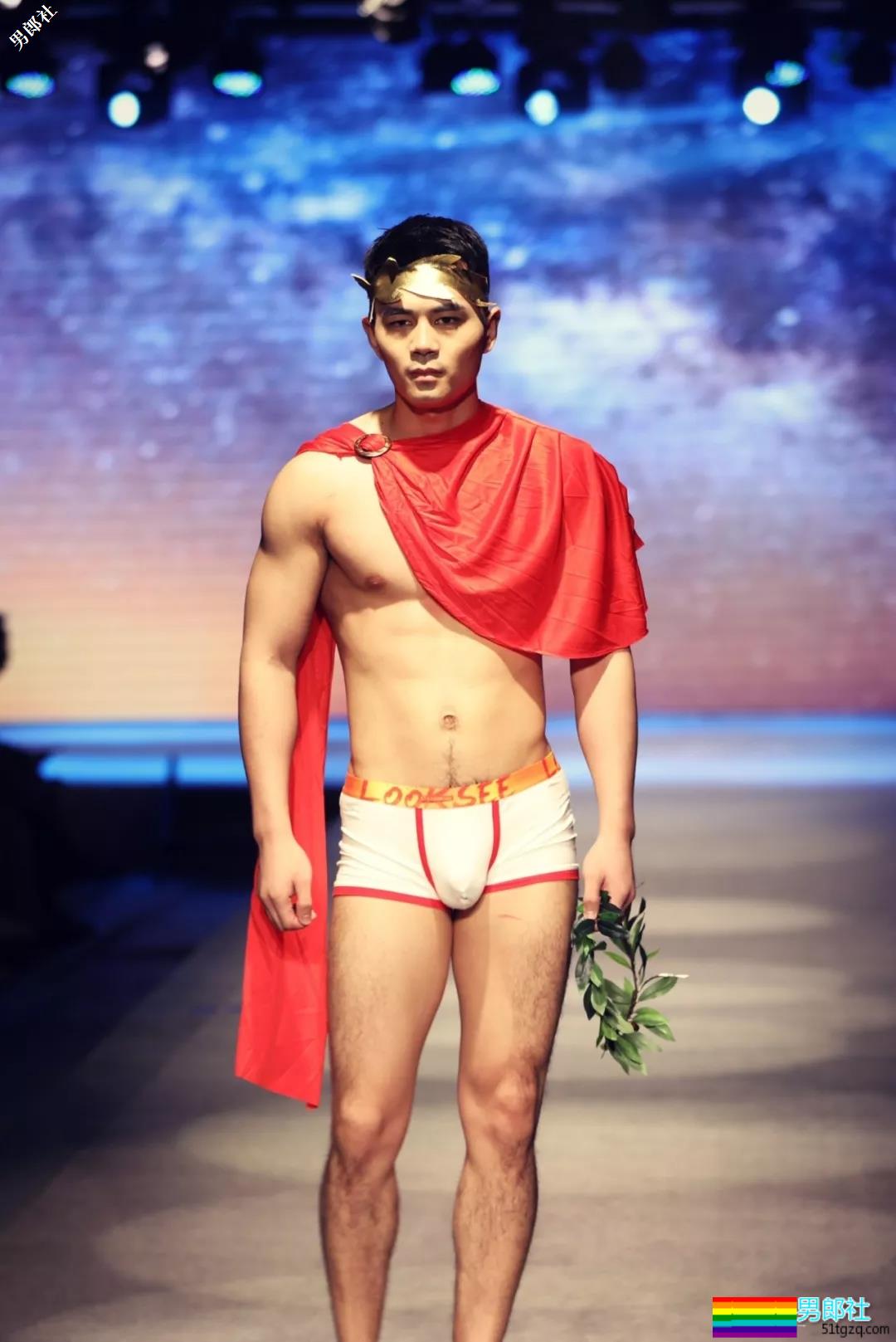 男色盛宴：2018中国男士内衣秀，鲜肉大叔肌肉丁字……（文末福利视频） - 51虹马