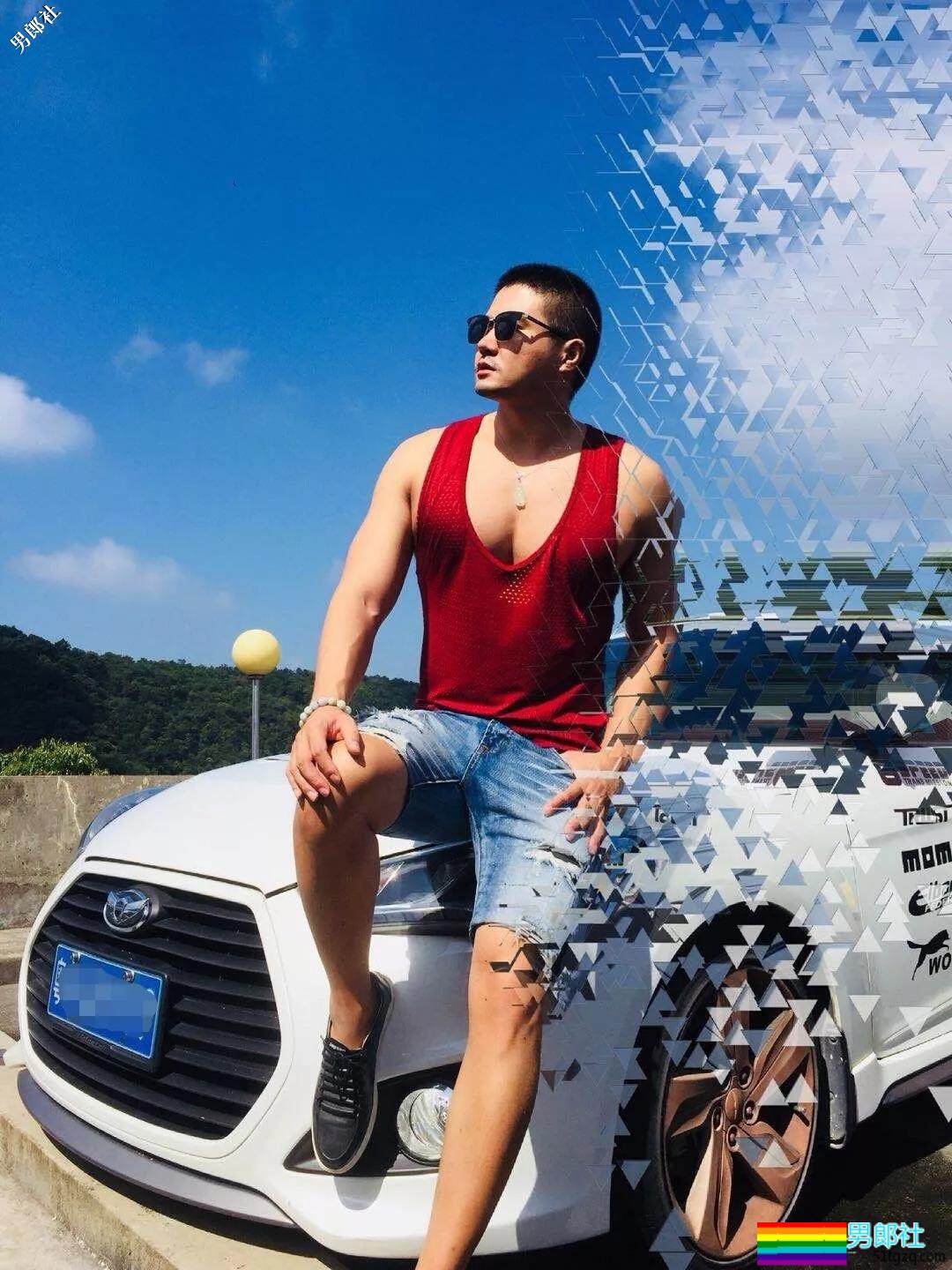 男色盛宴：2018中国男士内衣秀，鲜肉大叔肌肉丁字……（文末福利视频） - 51虹马