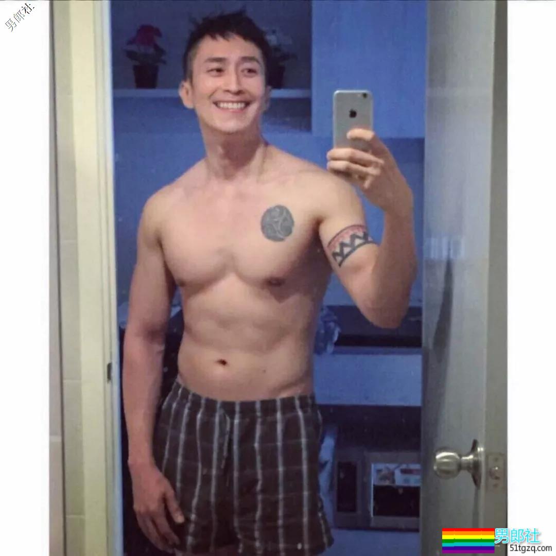 为了名牌包包下海拍片的小哥哥帅哥名媛 - 51虹马