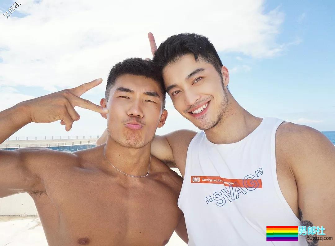 肉忠犬男友爱穿内裤玩自拍！！樊野换男朋友了？ - 51虹马