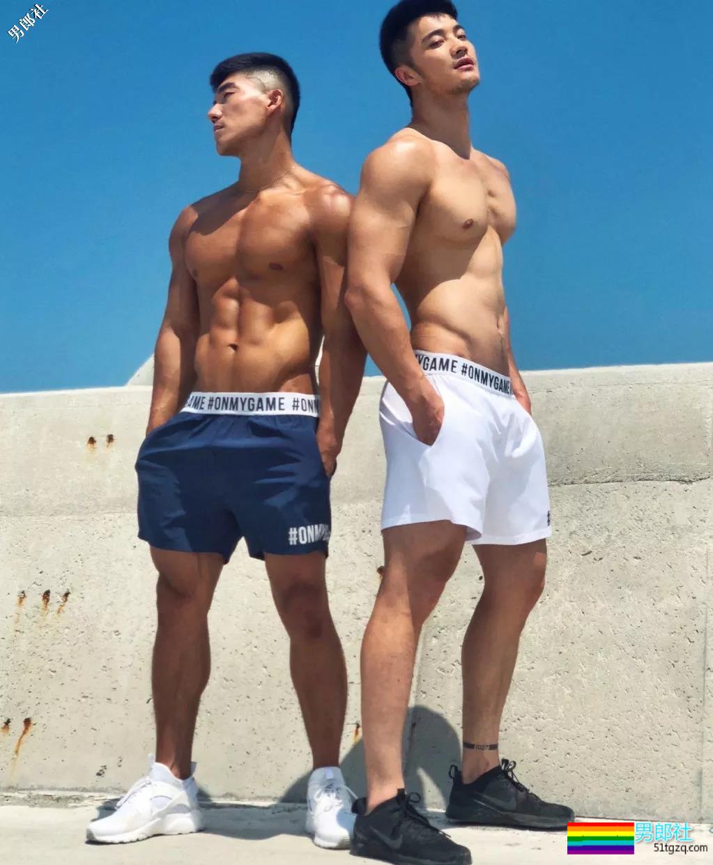 肉忠犬男友爱穿内裤玩自拍！！樊野换男朋友了？ - 51虹马