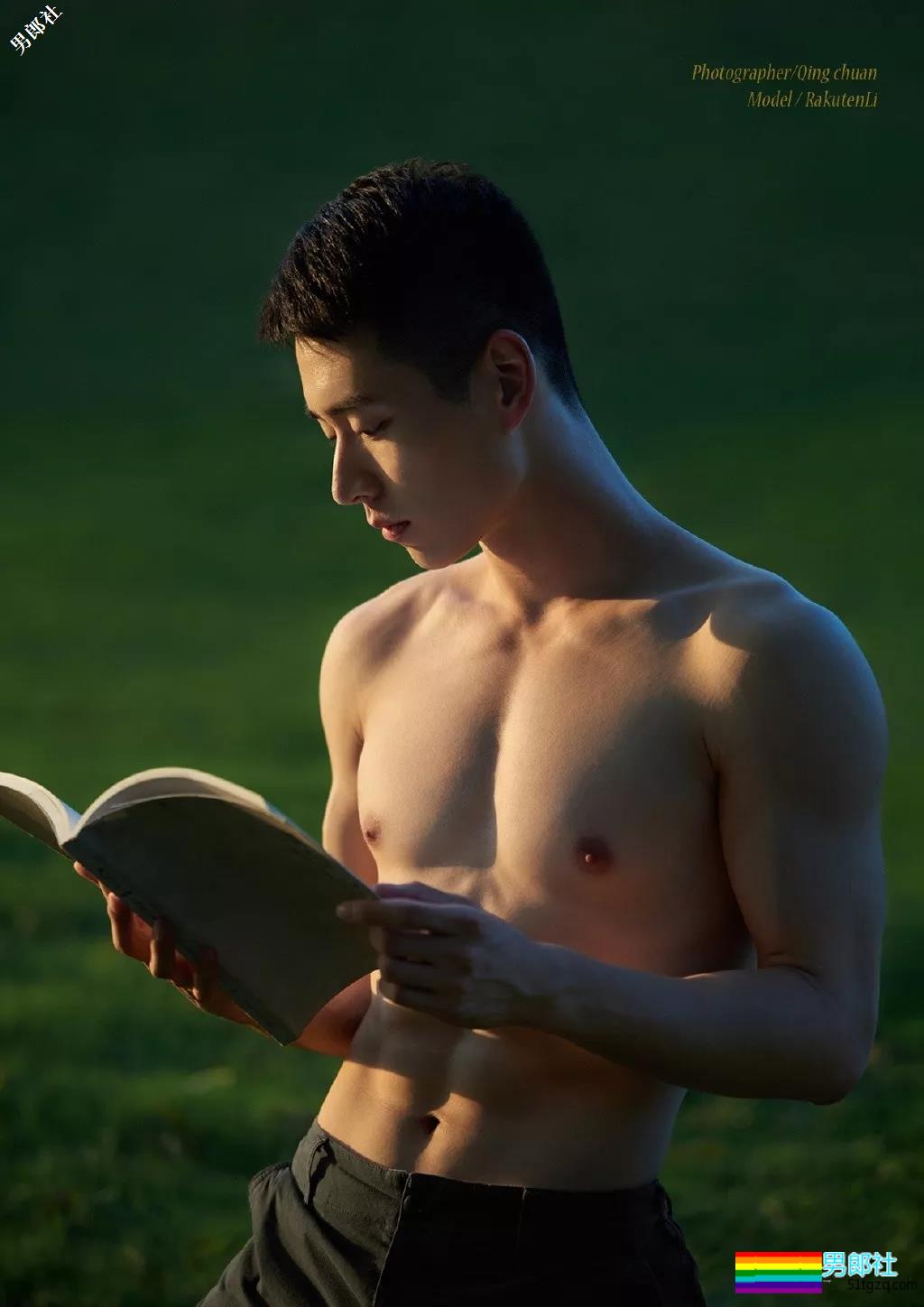 号称Blued上海头号男神，谢梓秋御用男模粉嫩胸肌超抢眼！ - 51虹马