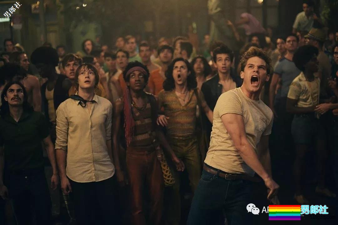 捆绑电击、囚禁强奸、化学阉割、睾丸移植,就为了“治好”同性恋? - 51虹马 捆绑电击、囚禁强奸、化学阉割、睾丸移植,就为了“治好”同性恋? - 51虹马