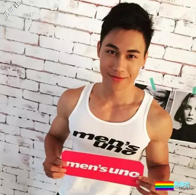 篮球队长昔日写真被挖，粗暴筋肉看着都有感觉 - 51虹马