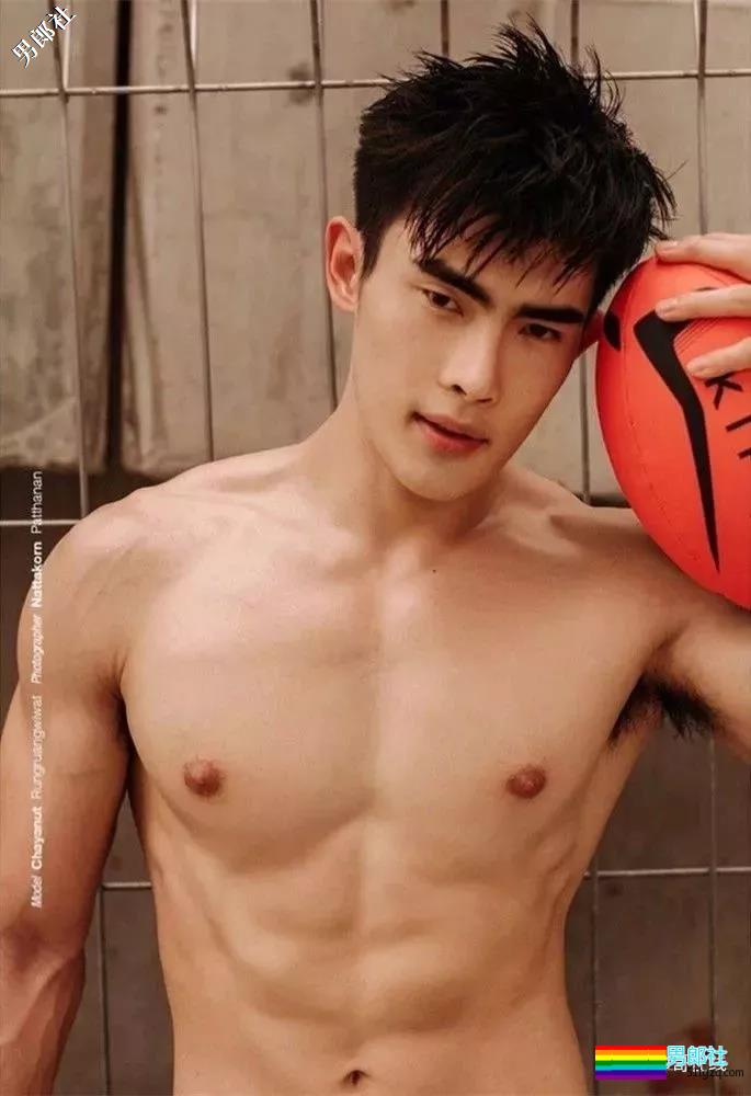 看点∣武汉大学极品校友,筋肉小哥的身材真的太sexxxxy了!你可以吗? - 51虹马 看点∣武汉大学极品校友,筋肉小哥的身材真的太sexxxxy了!你可以吗? - 51虹马