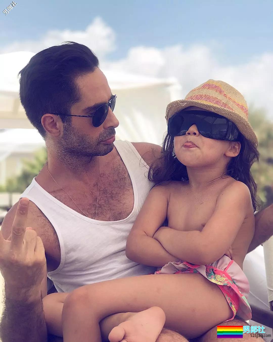 粉丝送GV演员的礼物，王思聪听了都吃惊 - 51虹马