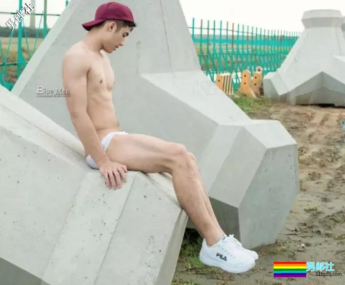 这位男模的X视频你肯定看过 - 51虹马