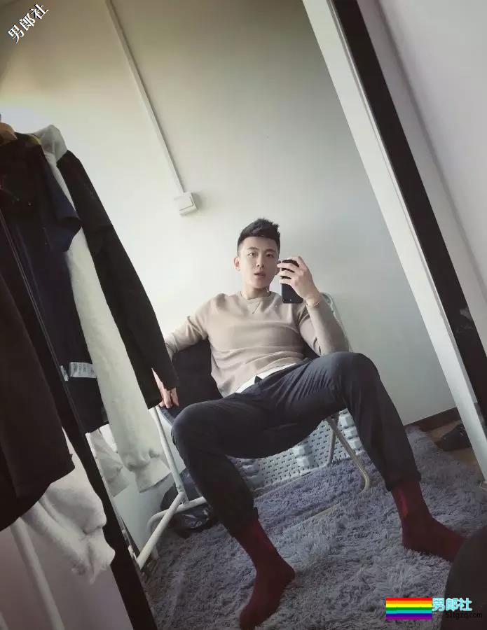 星健身又来新人私教！浴室照狂撩粉不如期待后续爆料！ - 51虹马