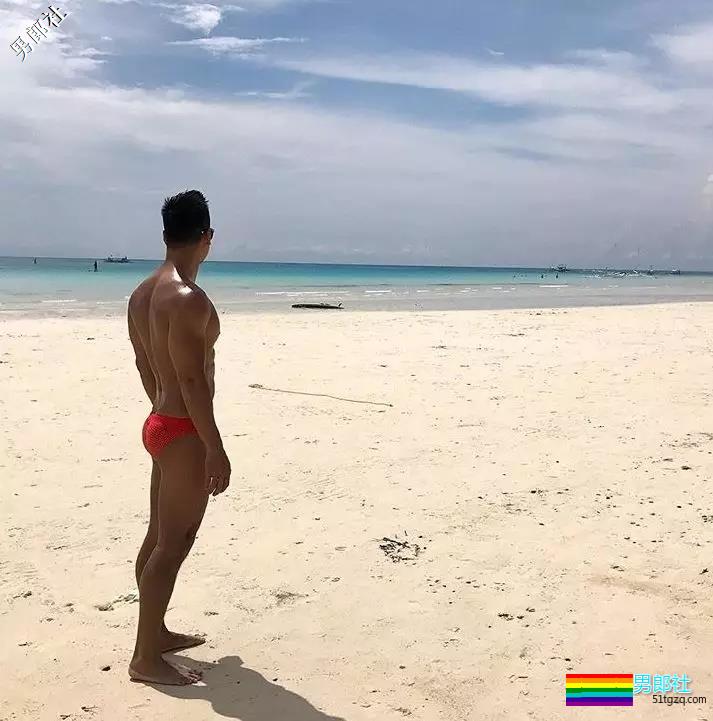 阴阳师男模被扒皮，喜好攀岩倒立，裆部贼抢眼！ - 51虹马