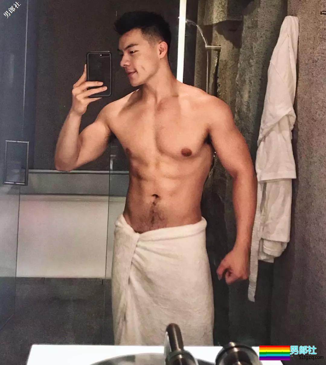 被疯狂盗图的翘臀小哥，INS竟有超多私家好料！-51虹马