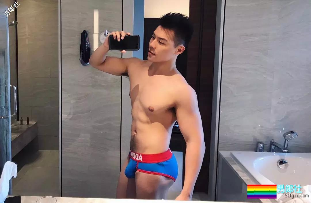 被疯狂盗图的翘臀小哥，INS竟有超多私家好料！ - 51虹马