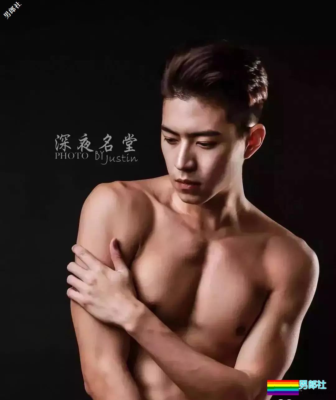 天菜男模浴照勾人，被摄影师疯狂邀约-51虹马