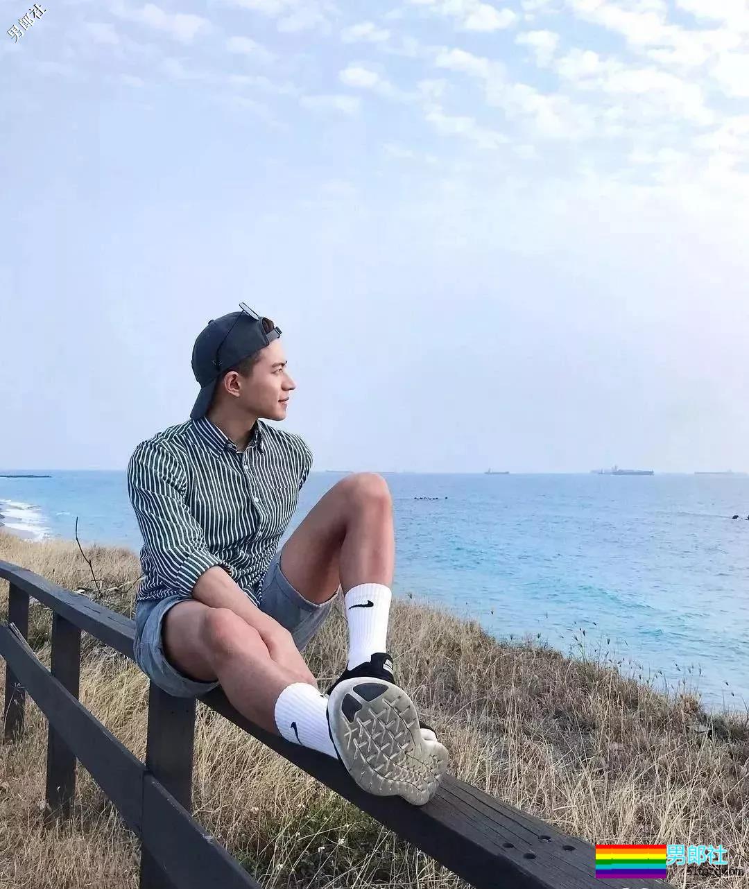 天菜男模浴照勾人，被摄影师疯狂邀约 - 51虹马