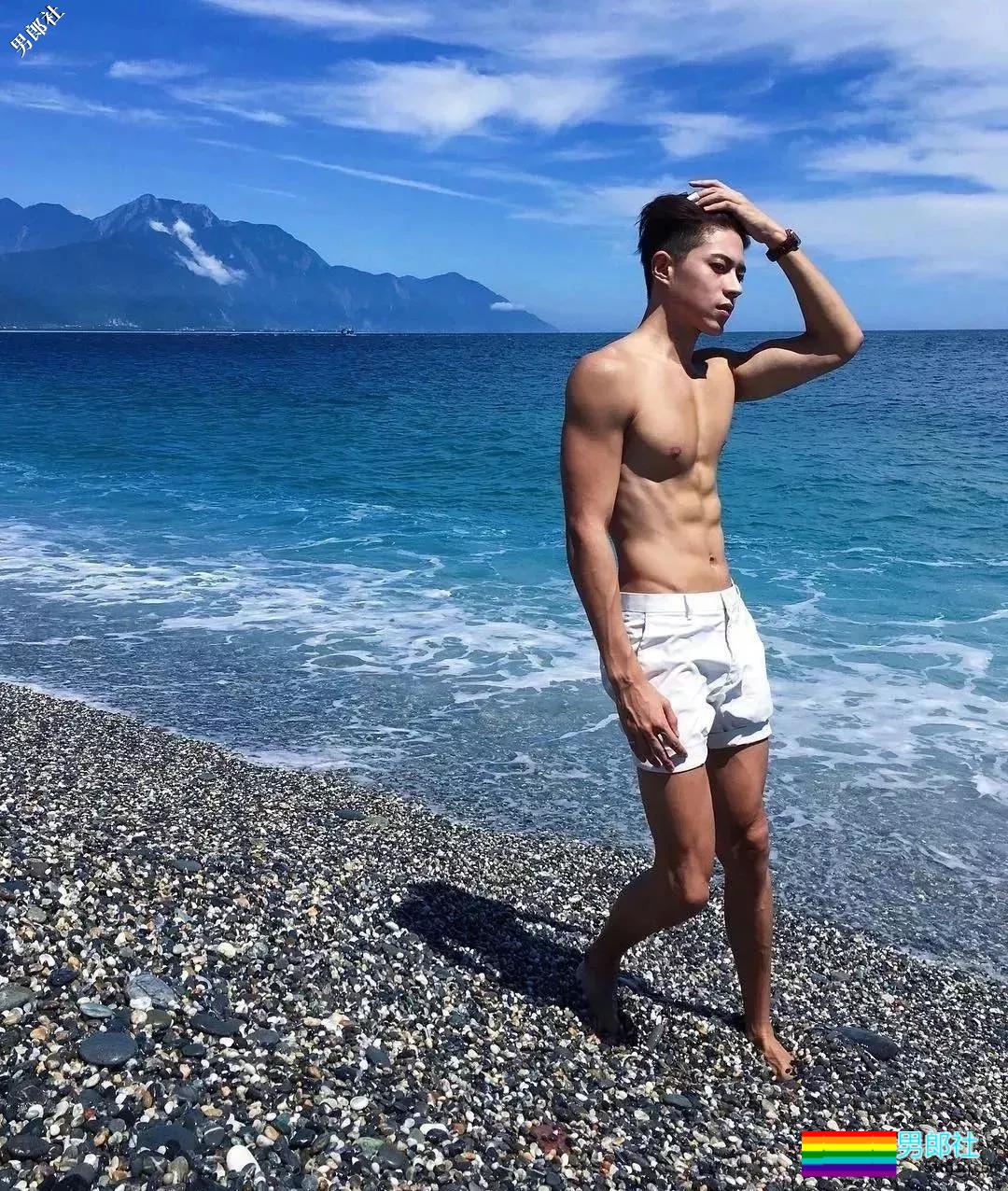 天菜男模浴照勾人，被摄影师疯狂邀约 - 51虹马