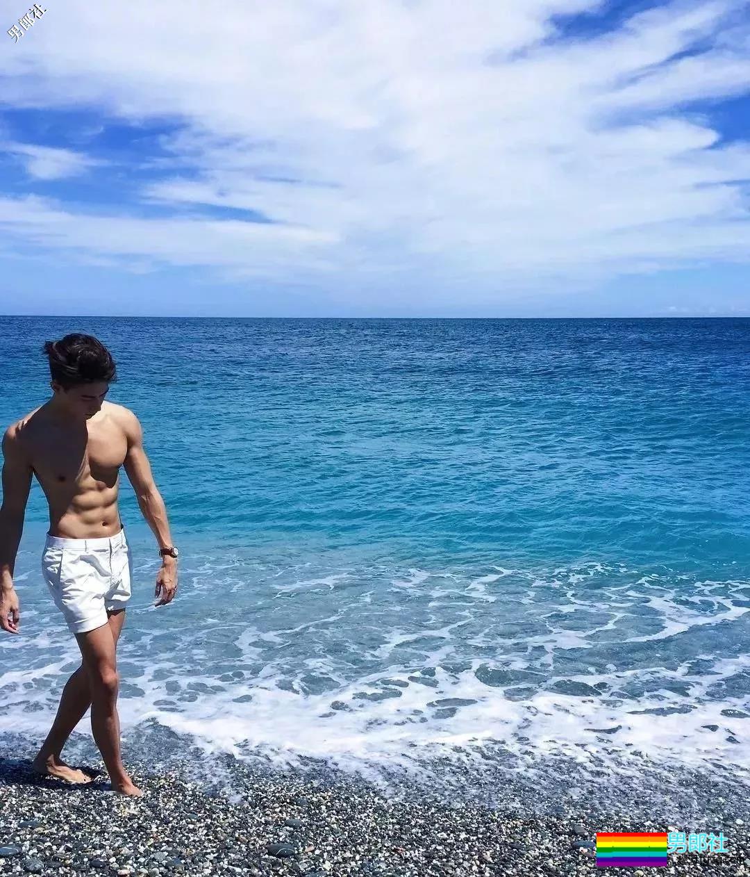 天菜男模浴照勾人，被摄影师疯狂邀约 - 51虹马