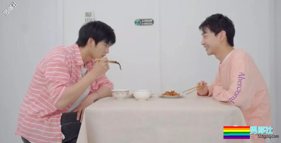 两位直男室友的基情故事！《我的兄弟情人2》发布先导预告片！ - 51虹马