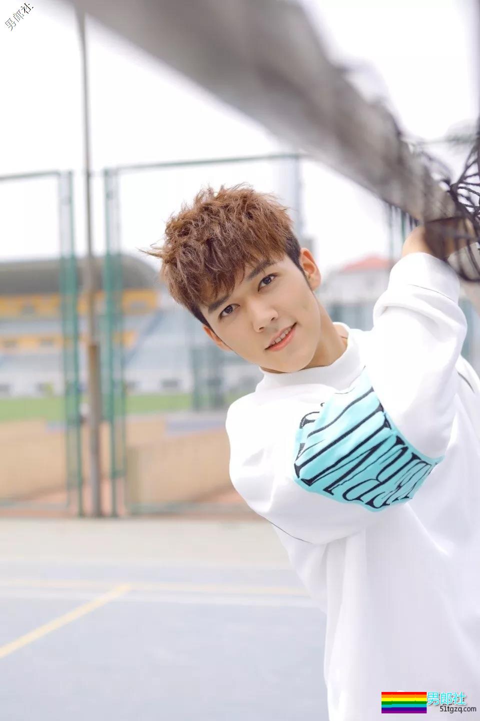 188阳光大男孩一枚，在这个冬天恋爱吧！－－海亮 - 51虹马